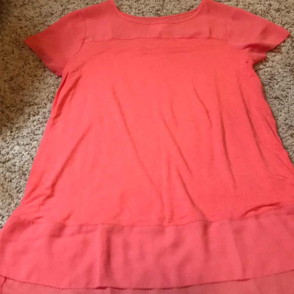 A glow maternity shirt M